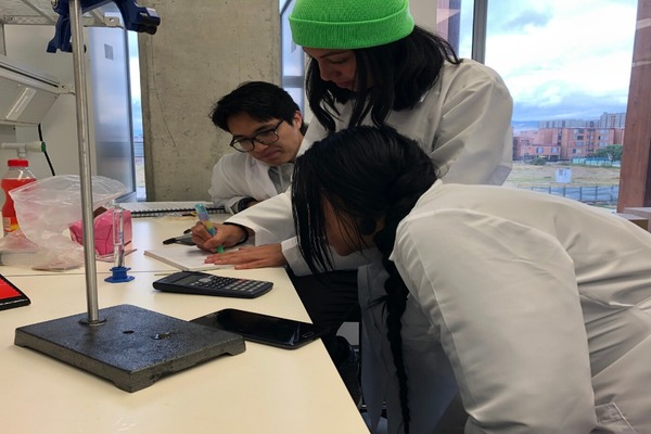 Imagen publicación: Por su excelencia académica, Universidad Distrital recibe acreditación institucional por ocho años más