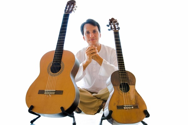 Taller de guitarra y cuatro venezolano a cargo del maestro Leonardo Lozano