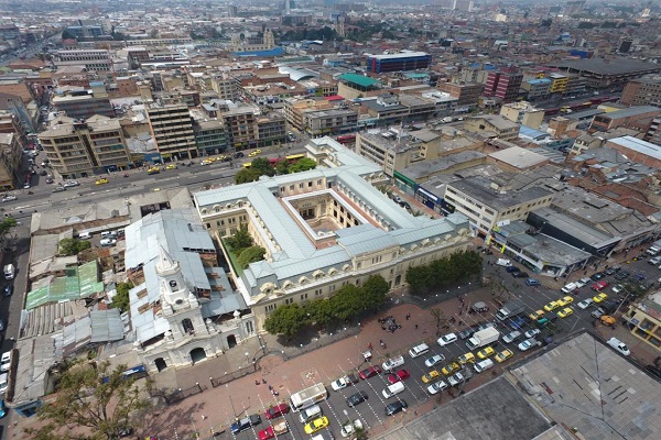 Imagen publicación: Comunidad universitaria comprometida en el fortalecimiento institucional