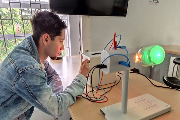 Imagen publicación: Abierta convocatoria a ciclos de talleres en el Laboratorio de Física Educativa