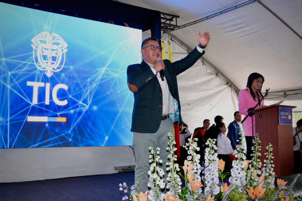 Imagen publicación: Social Tech lanza formación digital gratuita para más de 66.000 jóvenes