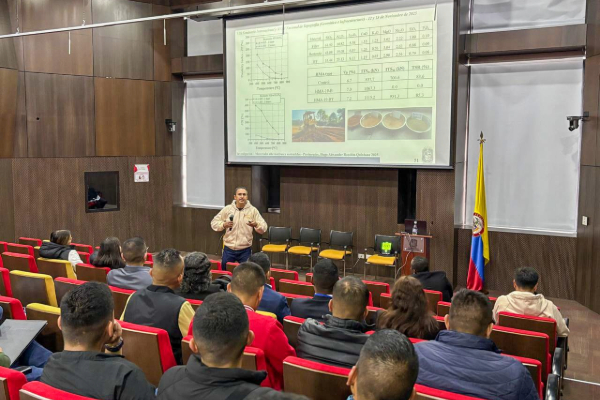 Imagen publicación: Exitoso cierre del VIII Seminario nacional e internacional de topografía 