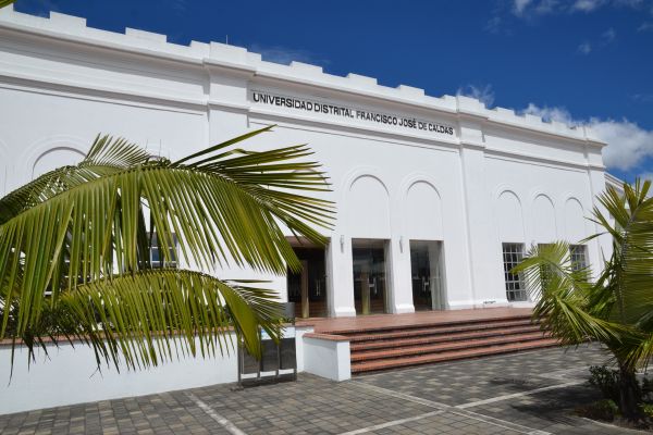 Imagen publicación Feliz año 2026, Comunidad UD 