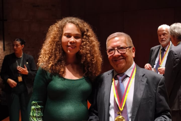 Imagen publicación MinCiencias reconoce la trayectoria investigativa de Víctor Hugo Medina 